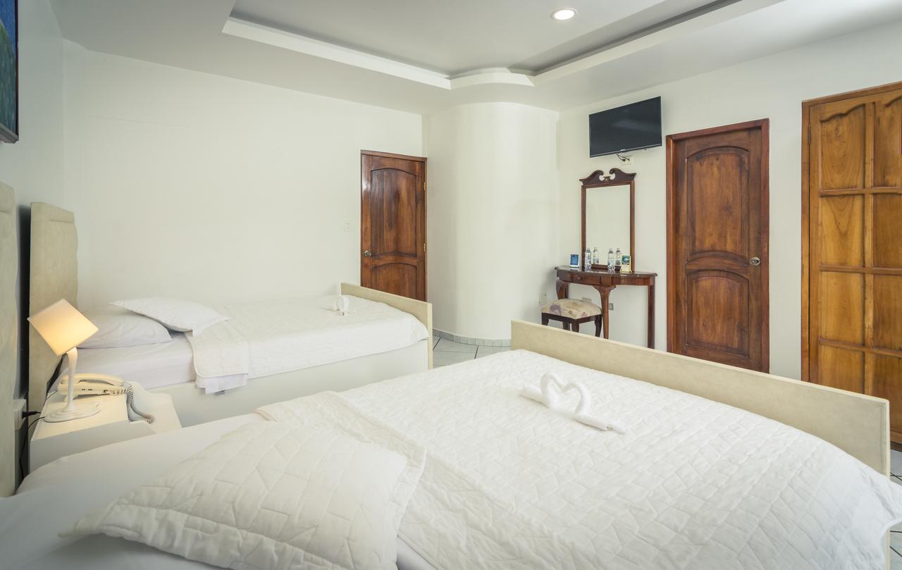 Grand Hotel Lobo De Mar Puerto Ayora  Zewnętrze zdjęcie