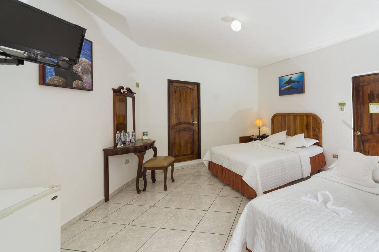 Grand Hotel Lobo De Mar Puerto Ayora  Zewnętrze zdjęcie